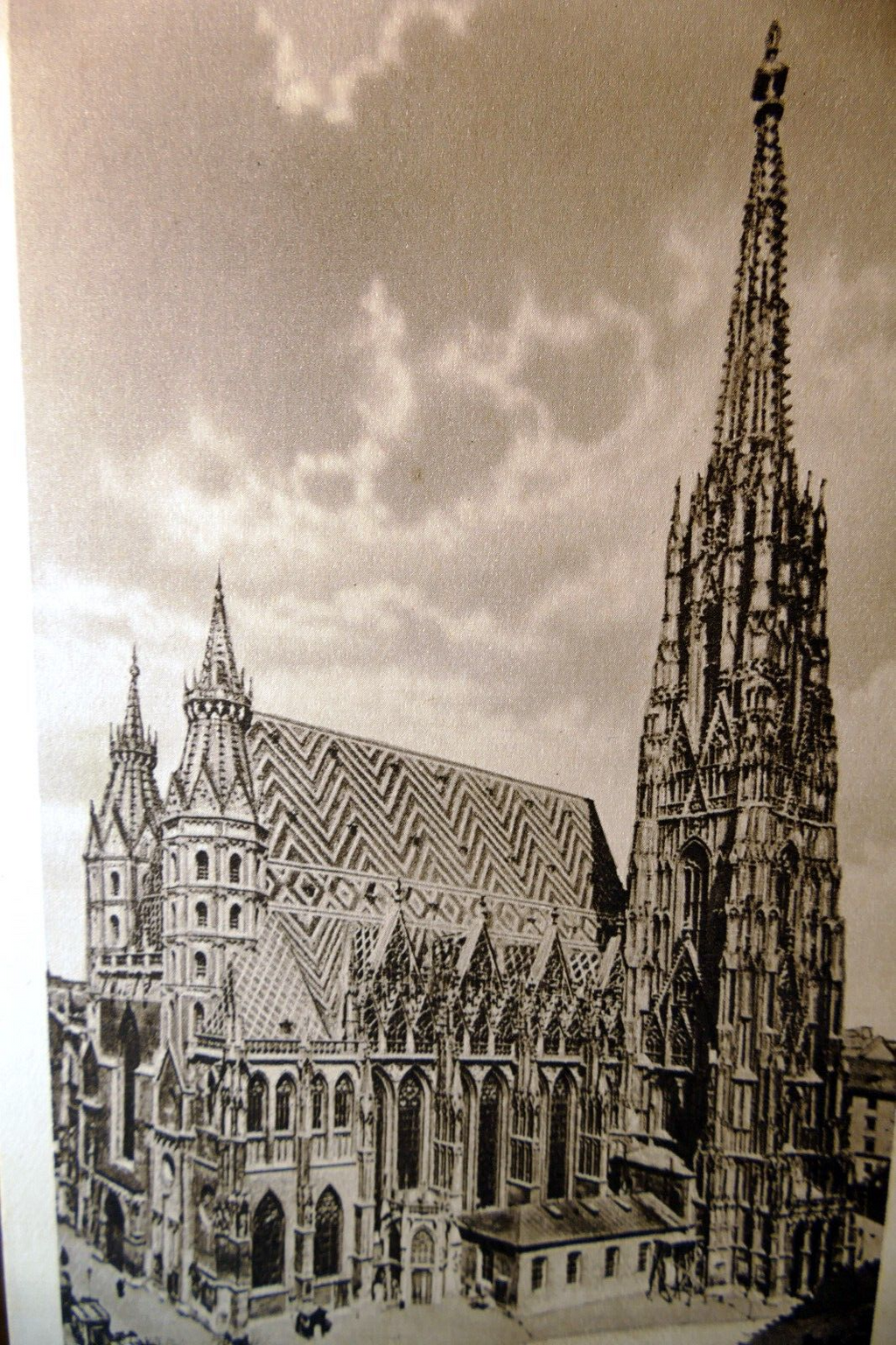 Wien (vienna) austria stephanskirche st stephens church postcard rppc 1930's