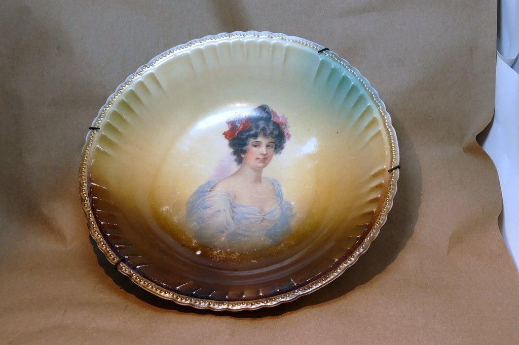 Victoria AUSTRIA HAND PAINTED, SIGNED PORTRET PLATE 9 1/2" Antique