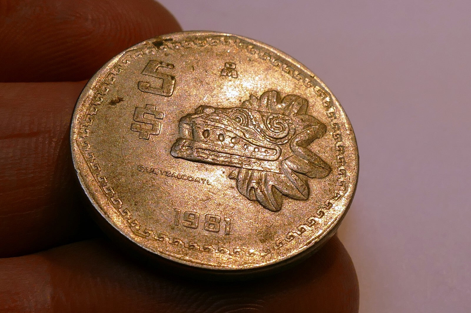 1981 BANCO OF MEXICO $5 PESOS COIN