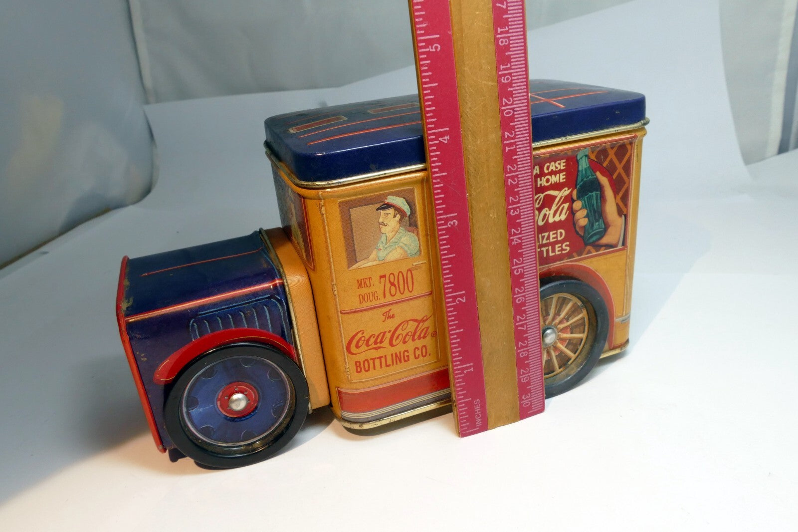Coca-Cola Bottling Company Vintage Delivery Truck Tin container with wheels lid