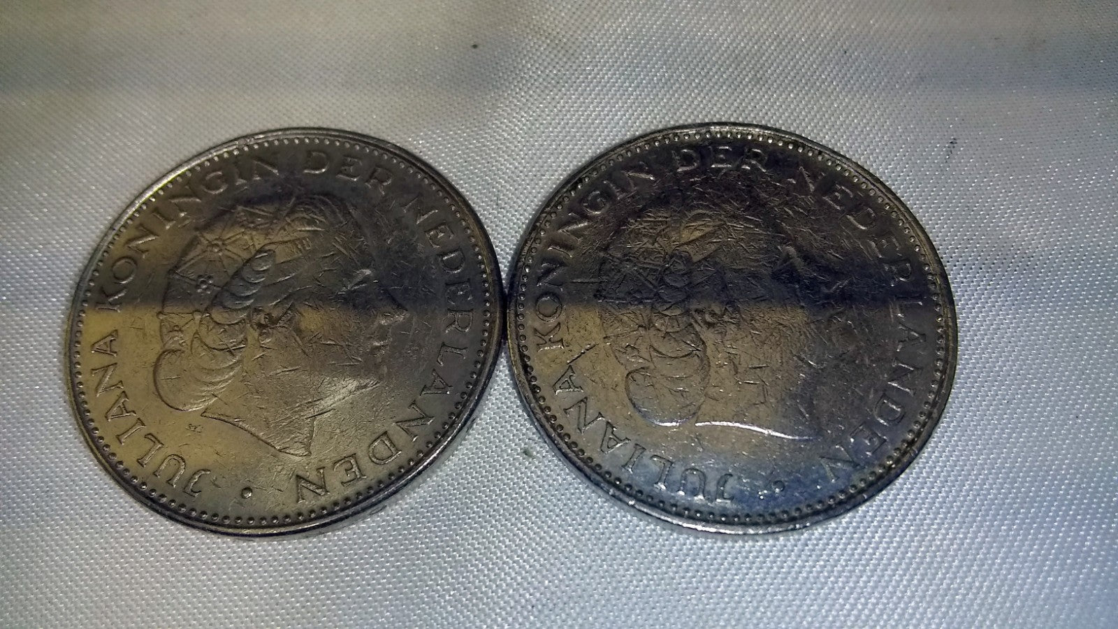 Netherlands 1970 21/2 Gulden Pre-Euro Coin Queen Juliana Nickel lot of two coins