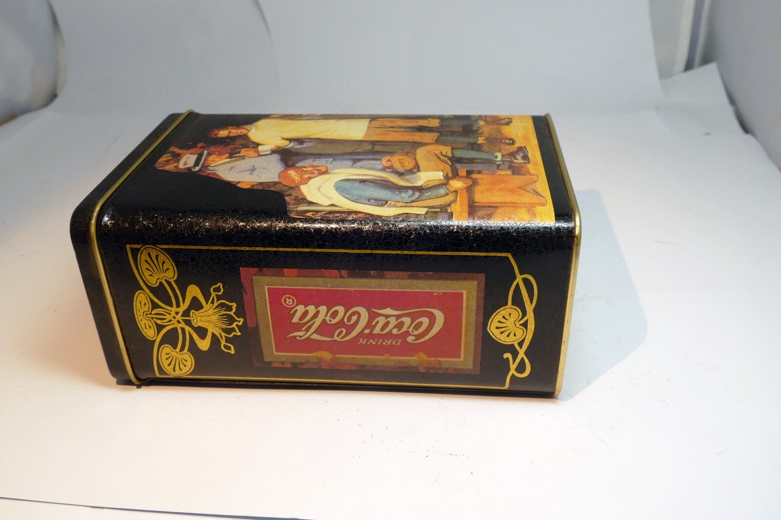 Coca-Cola Tin Can  Red & Gold "Delicious and Refreshing" Drink rectangle  6"