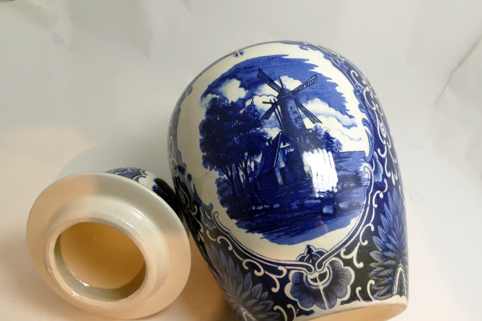 Potiche Delfts Netherland  Holland Small Porcelain Jar with Lid Windmill Floral