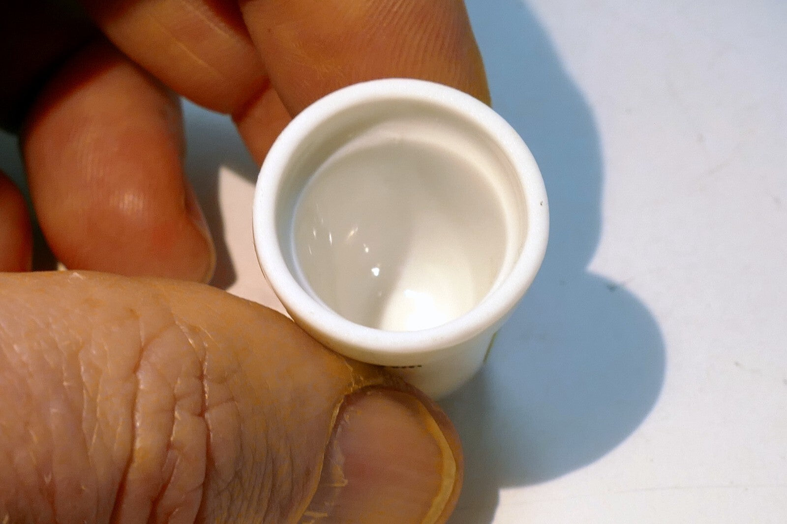 Porcelain Thimble Souvenir Washington National Cathedral USA