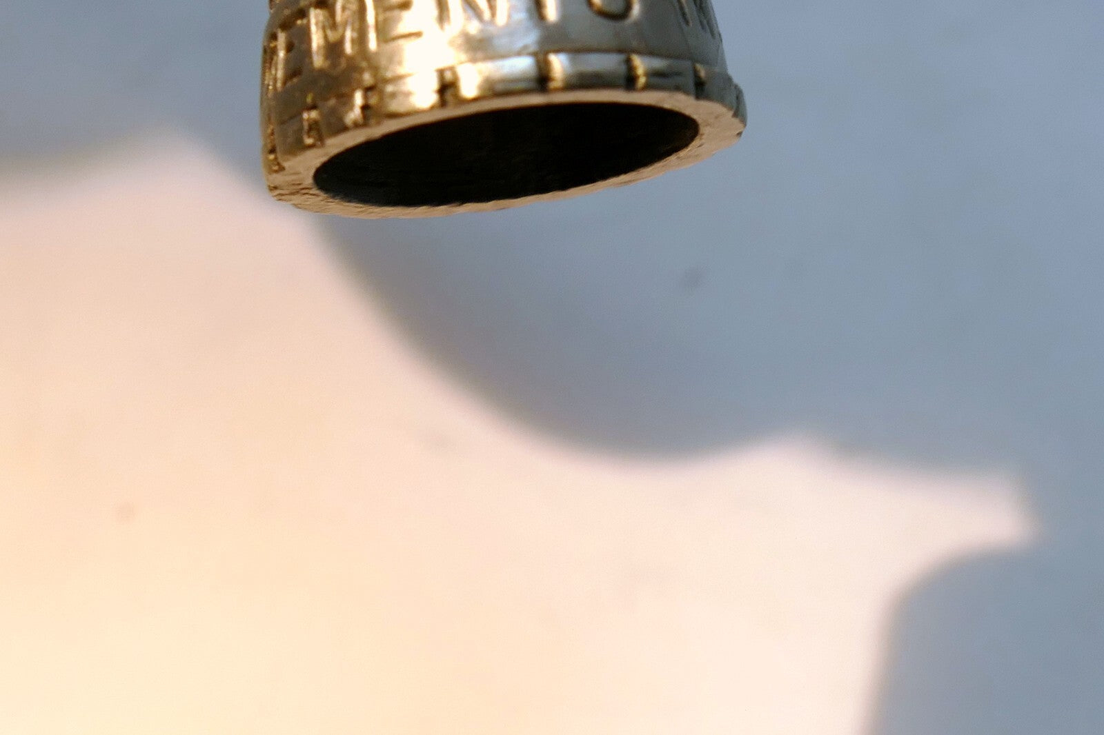 Thimble Souvenir Hand Crafted The Alamo 2000 Millennium Texas US metal