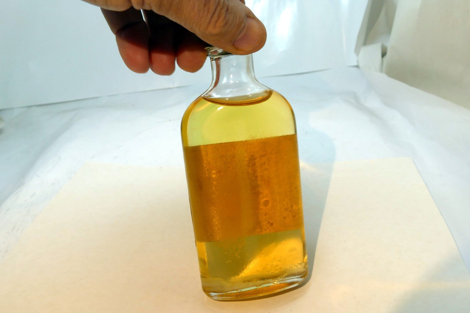 ANTIQUE BOTTLE Aromatic Castor Oil by Davis & Lawrence Montreal 4oz