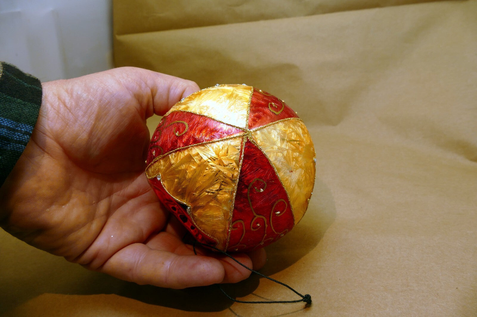 Blown Glass Gold-Red triple indent Christmas Ornament 4" Ball Mica Venice