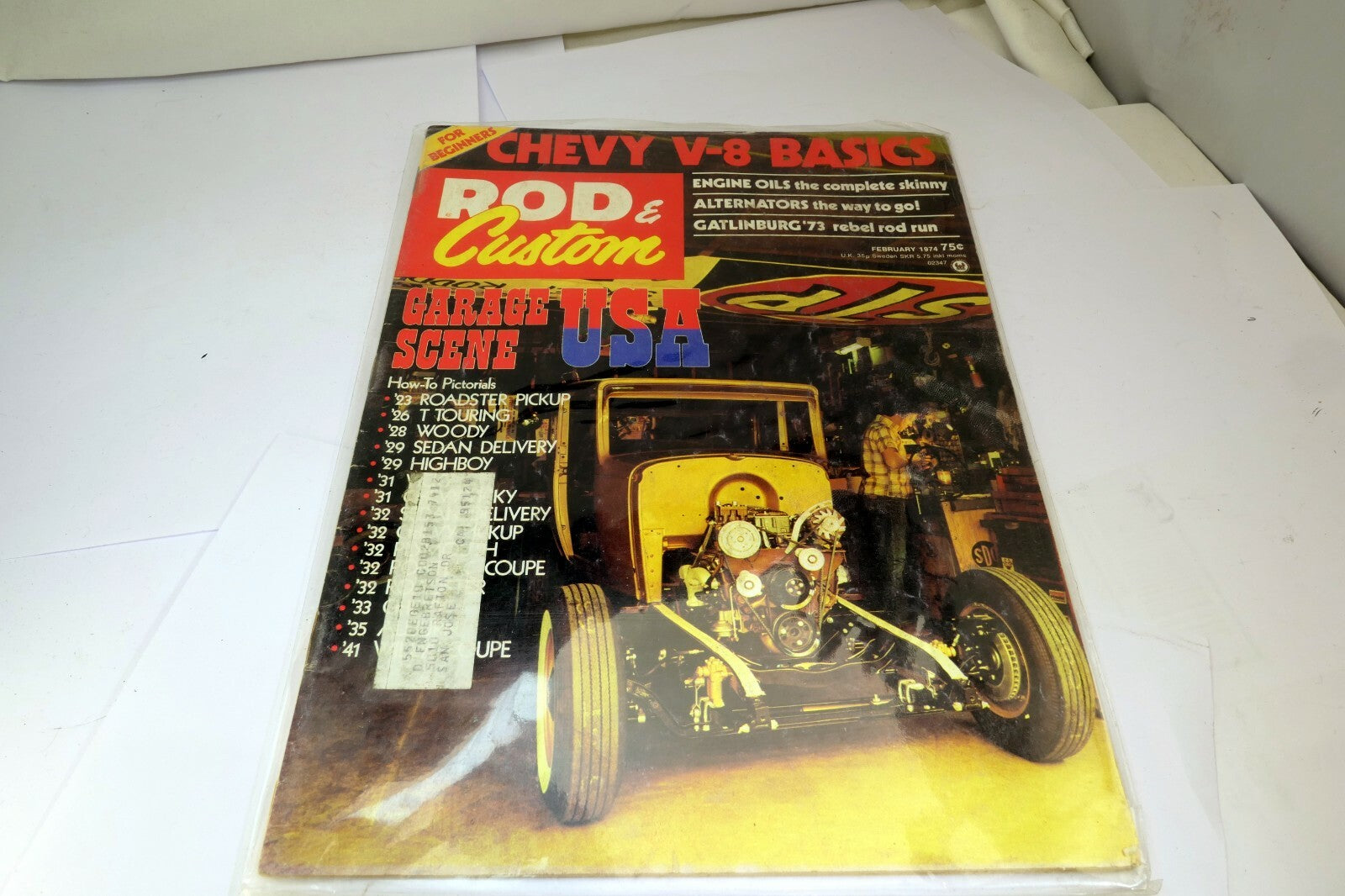 Rod & Custom February 1974 Magazine Chevy  V-8 Basics Garage Scene USA