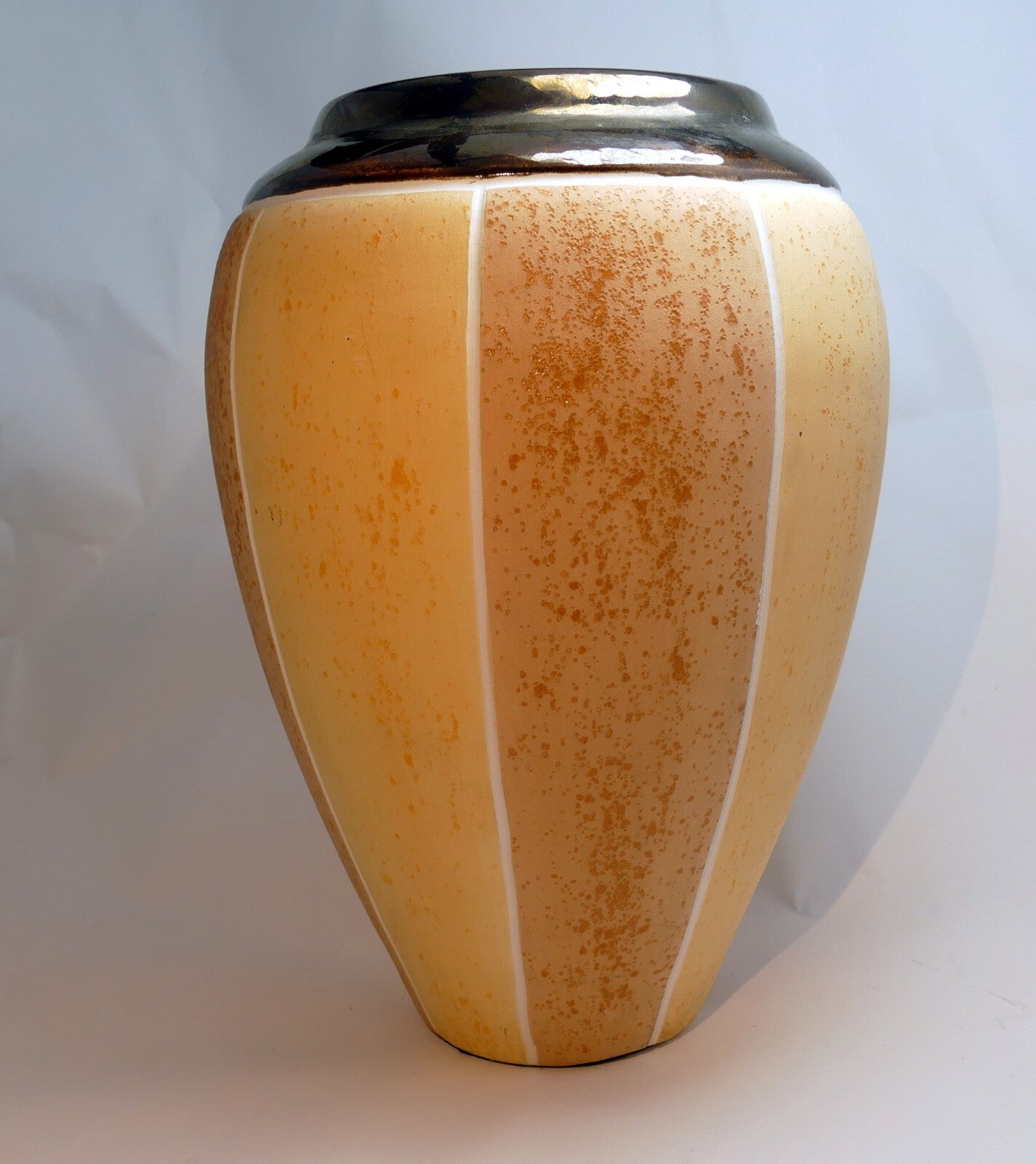 Art Pottery Ceramic Vase 1997 GB Gillian Bliss Signed sand light brown 11"