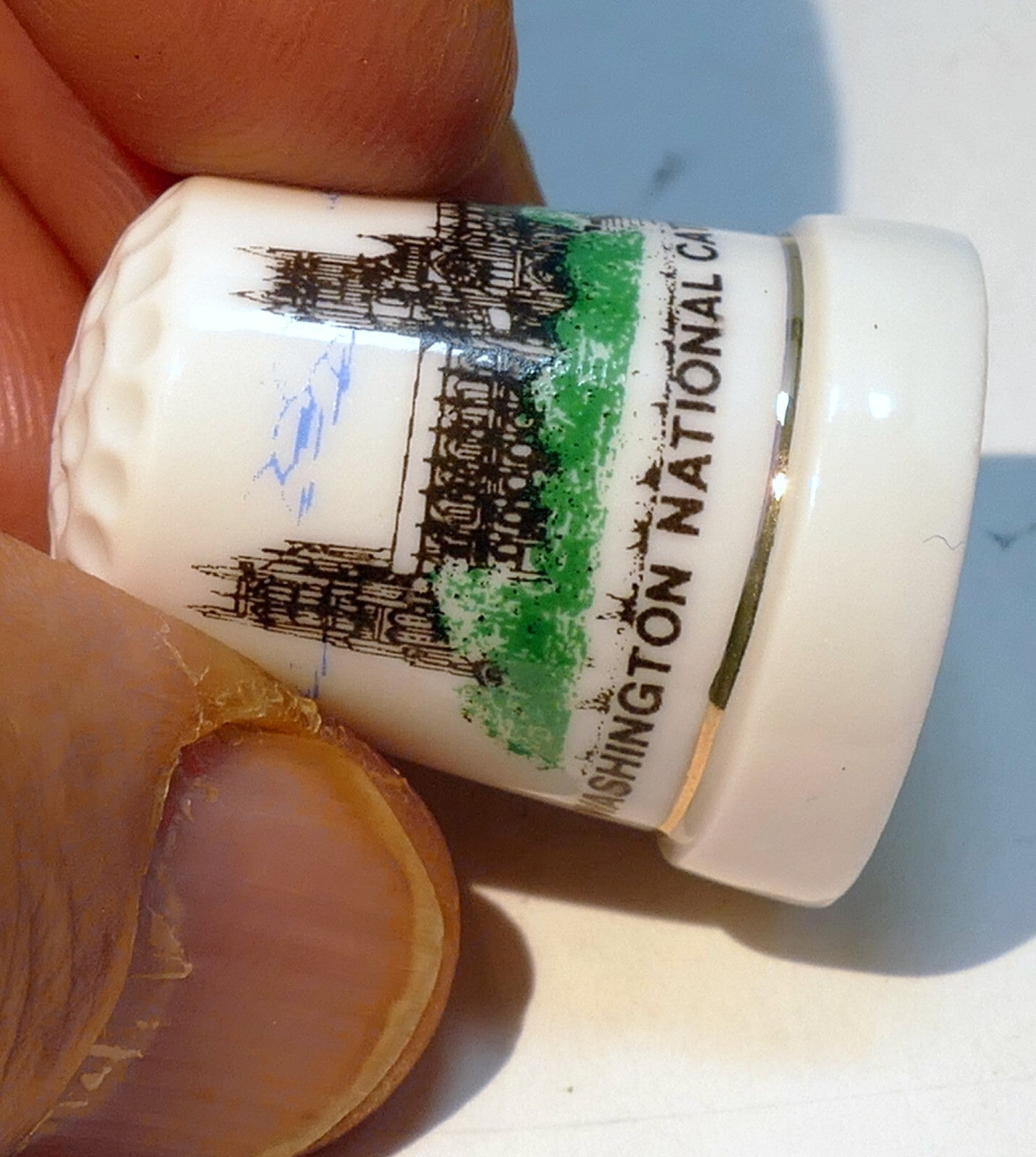 Porcelain Thimble Souvenir Washington National Cathedral USA