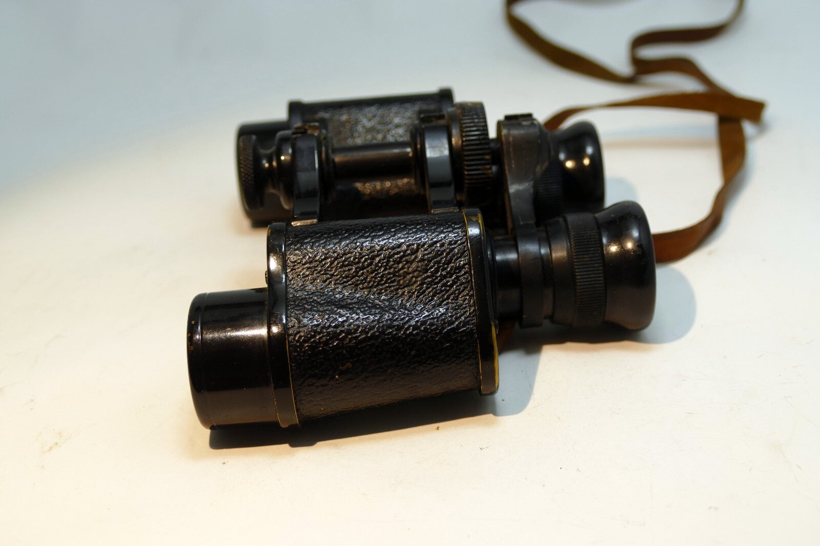 SOM  BERTHIOT BINOCULARS Made in FRANCE  8 X A Tarpey case WW I