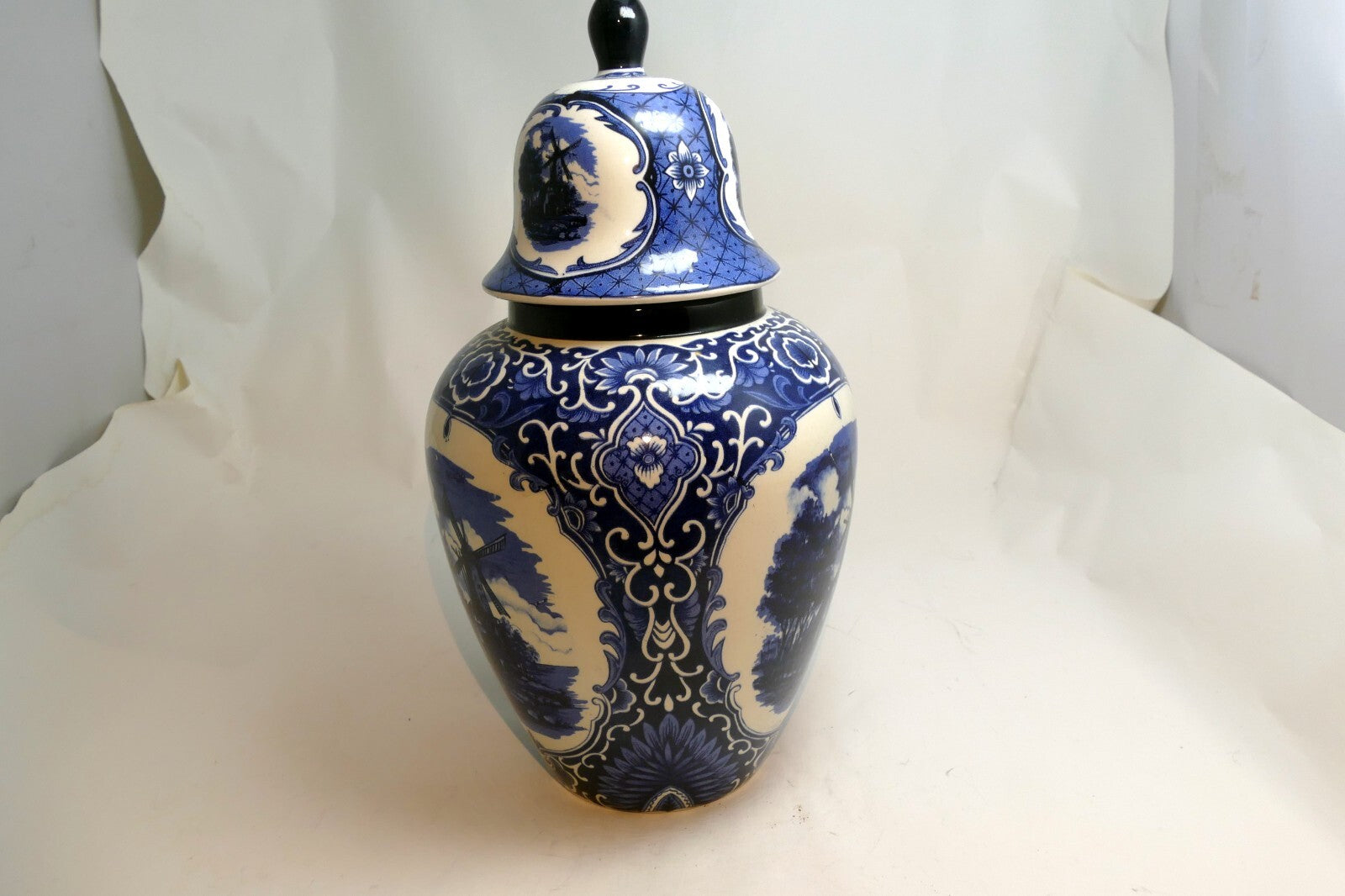 Potiche Delfts Netherland  Holland Small Porcelain Jar with Lid Windmill Floral