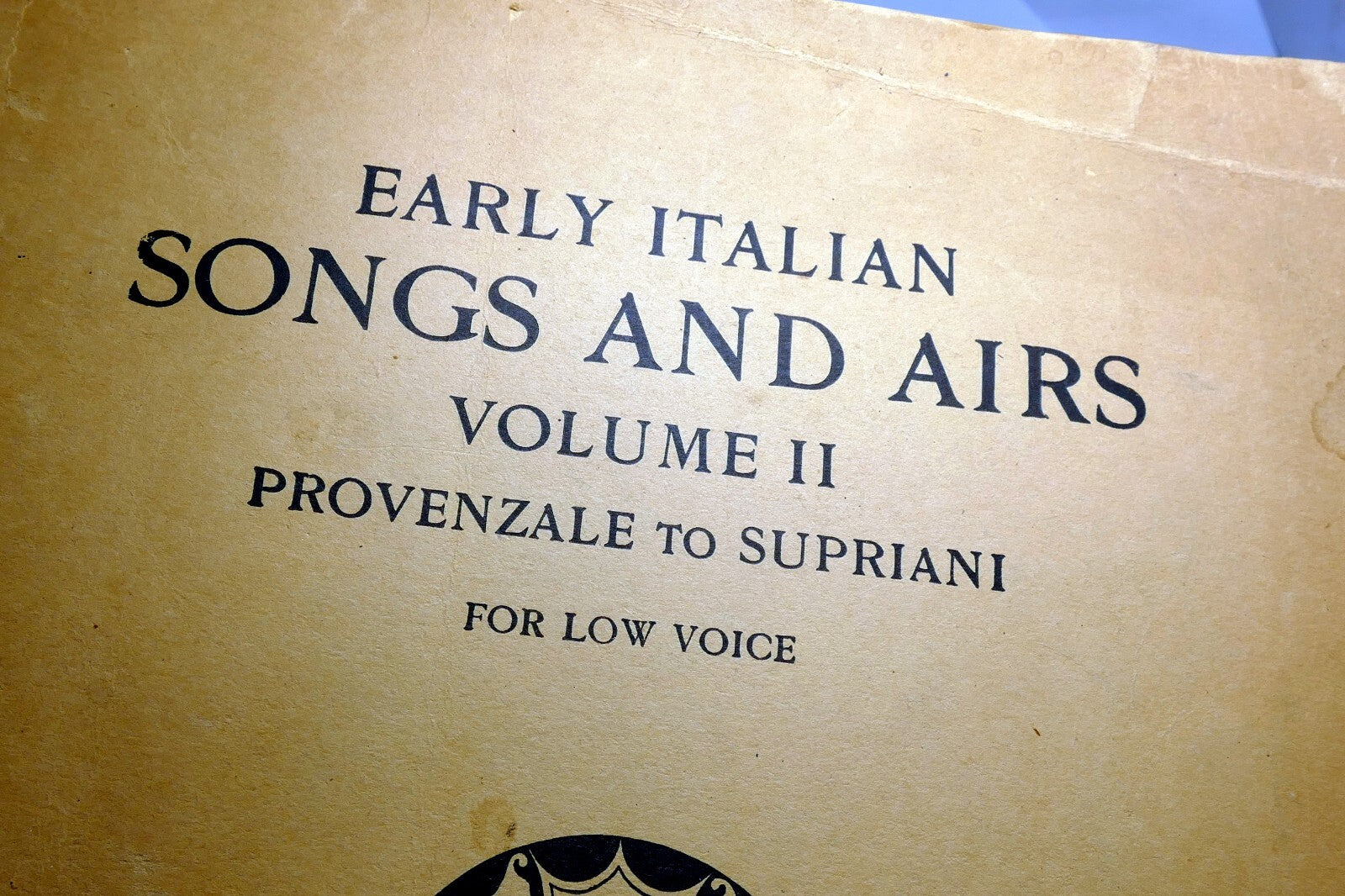 Early italian songs & airs vol 2 for low voice songbook 1924 supriani provenzale