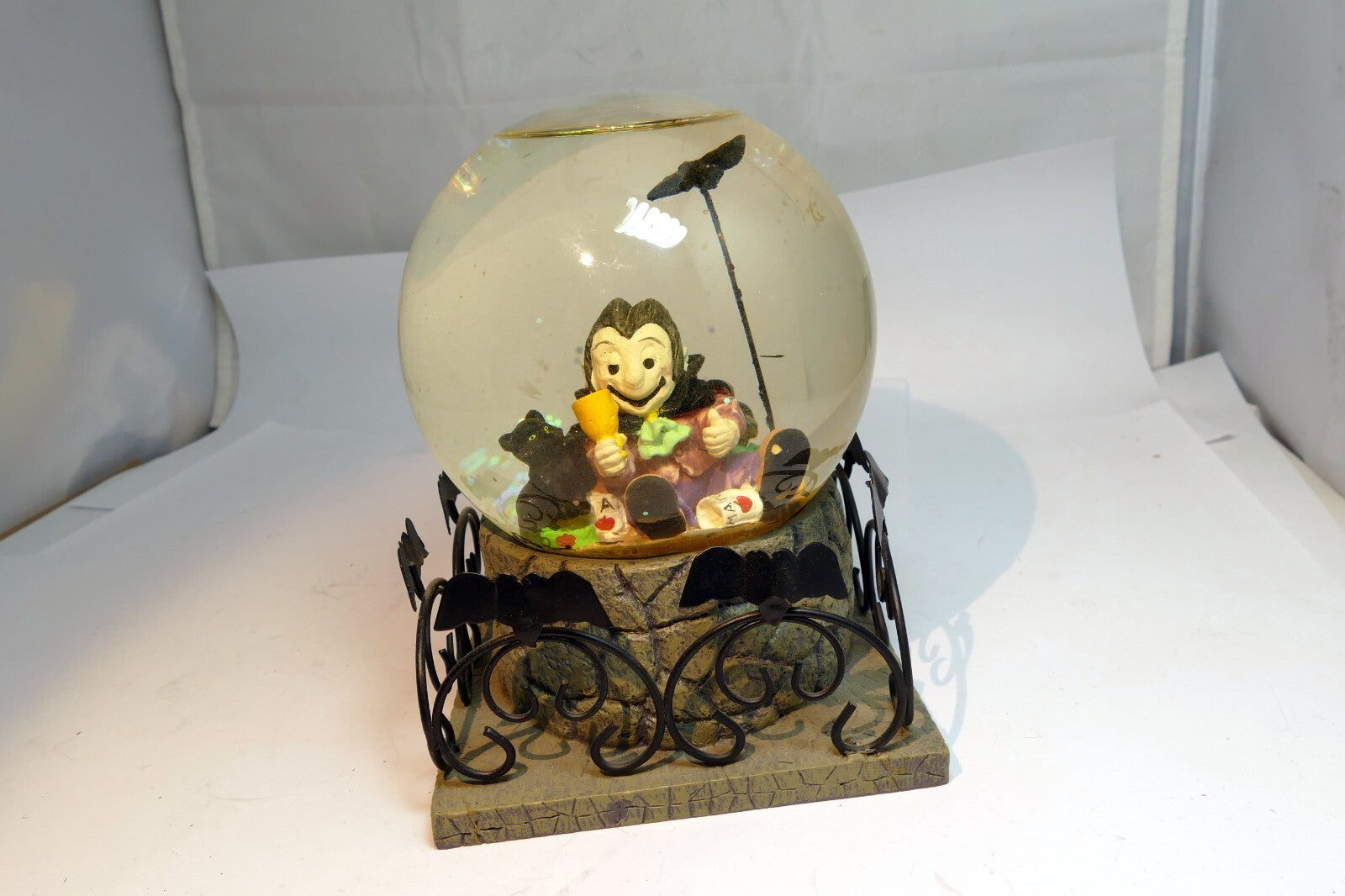 Halloween Snow Water Globe Bats Witch Cat Mato Vampire Bats
