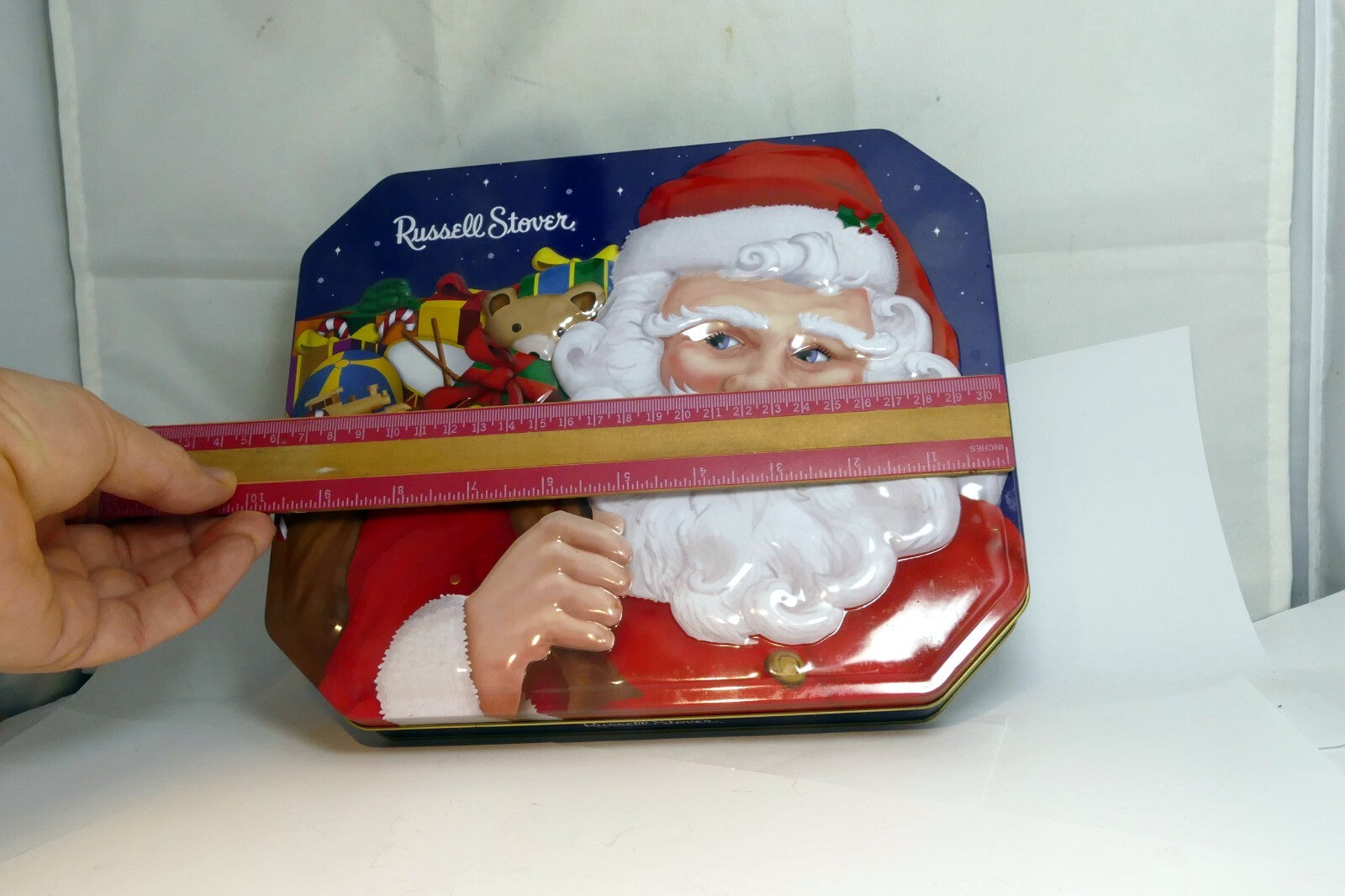 Russell Stover Chocolates Christmas Eve Tin empty container Santa Claus w/ Gifts