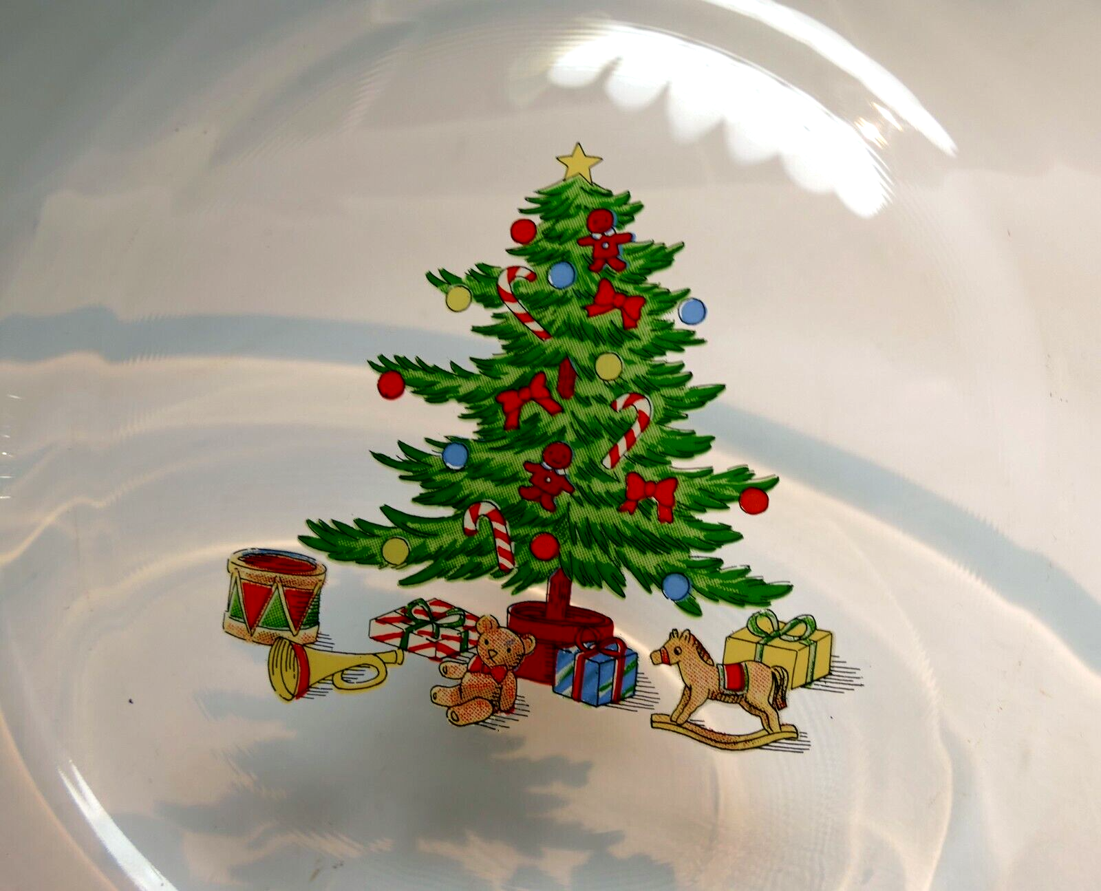Arcoroc france gifts & toys under christmas tree 7¾" clear glass dessert plate