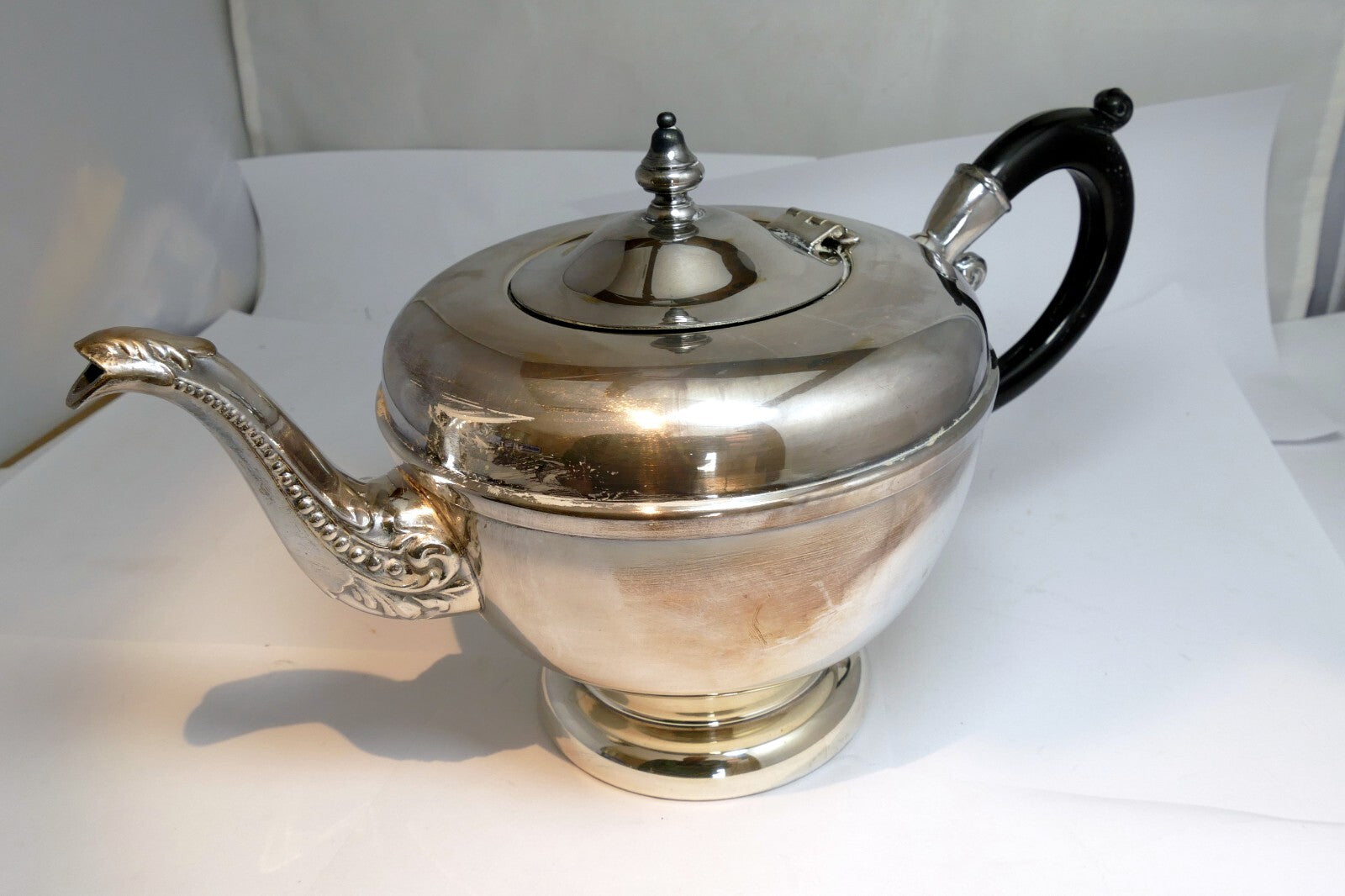 VIKING SILVER  PLATE E P COPPER TEAPOT made in Canada  Lead Mounted Tea