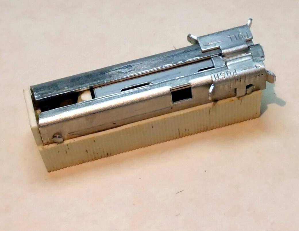 Personna hair shaper blades mini holder   used
