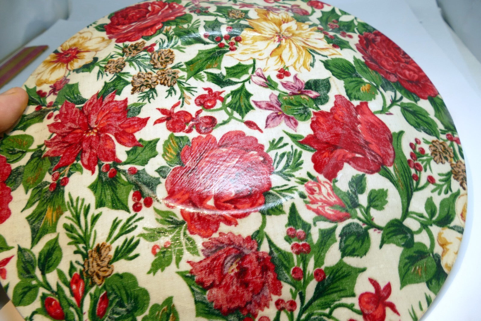 GLASS Plate ANTIQUE FLOWERS GOLD RED 10" Roses red