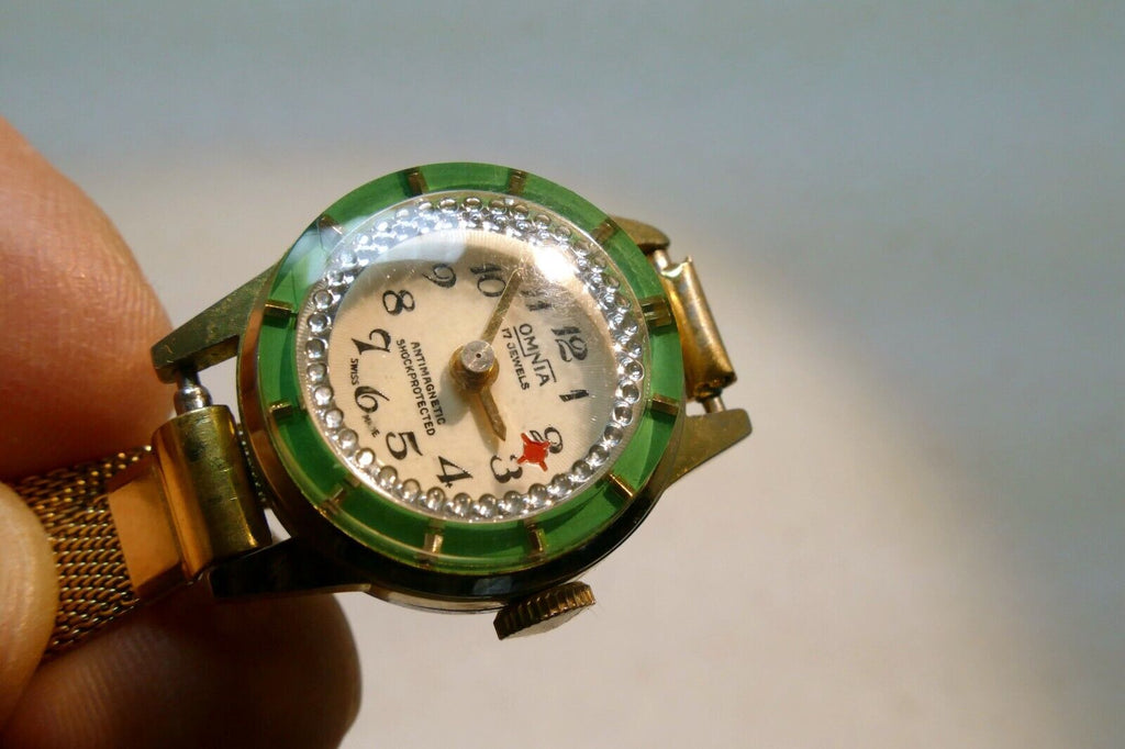 OMNIA Gold Tone 17 Jewel Swiss Mechanical Watch antimagnetic Vintage Ladies