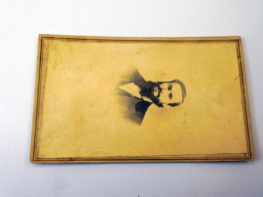 Picture of Gentleman VINTAGE ANTIQUE Photograph 2.5X4" 1880