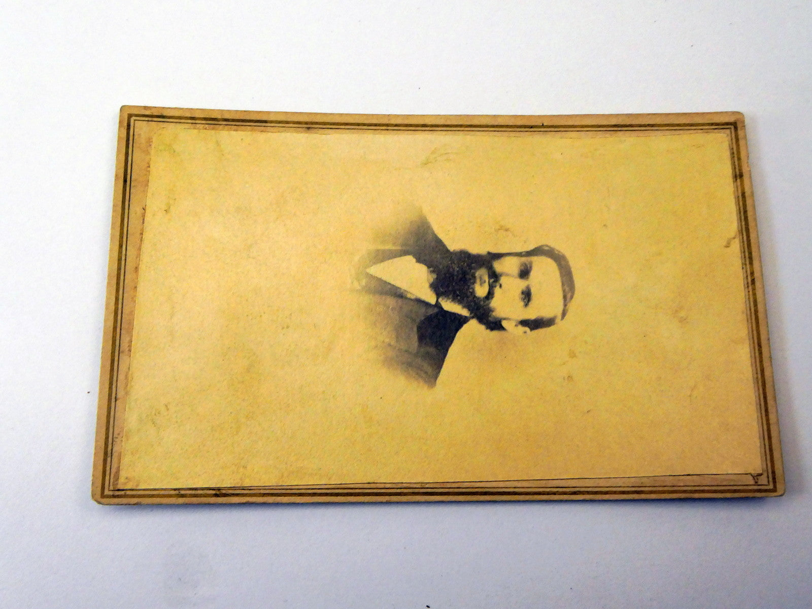 Picture of Gentleman VINTAGE ANTIQUE Photograph 2.5X4" 1880