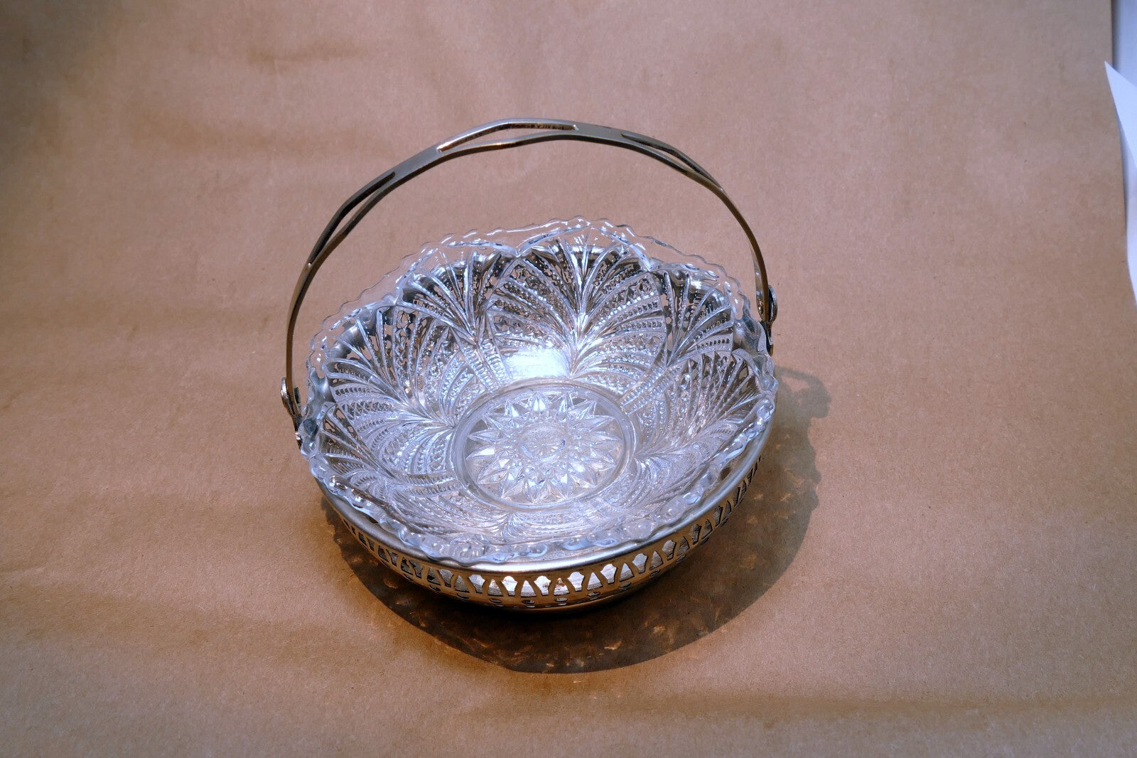 Farberware Sheffield Candy Dish Silver plate  Brooklyn NY 4.5" plate trinket