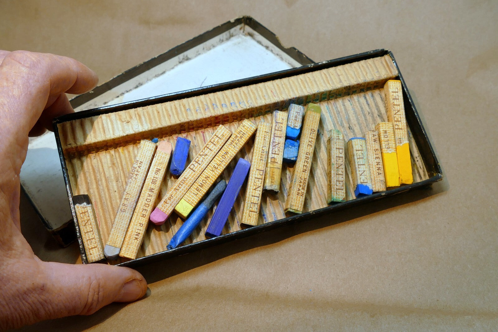 Vintage pentel oil pastels taiwan