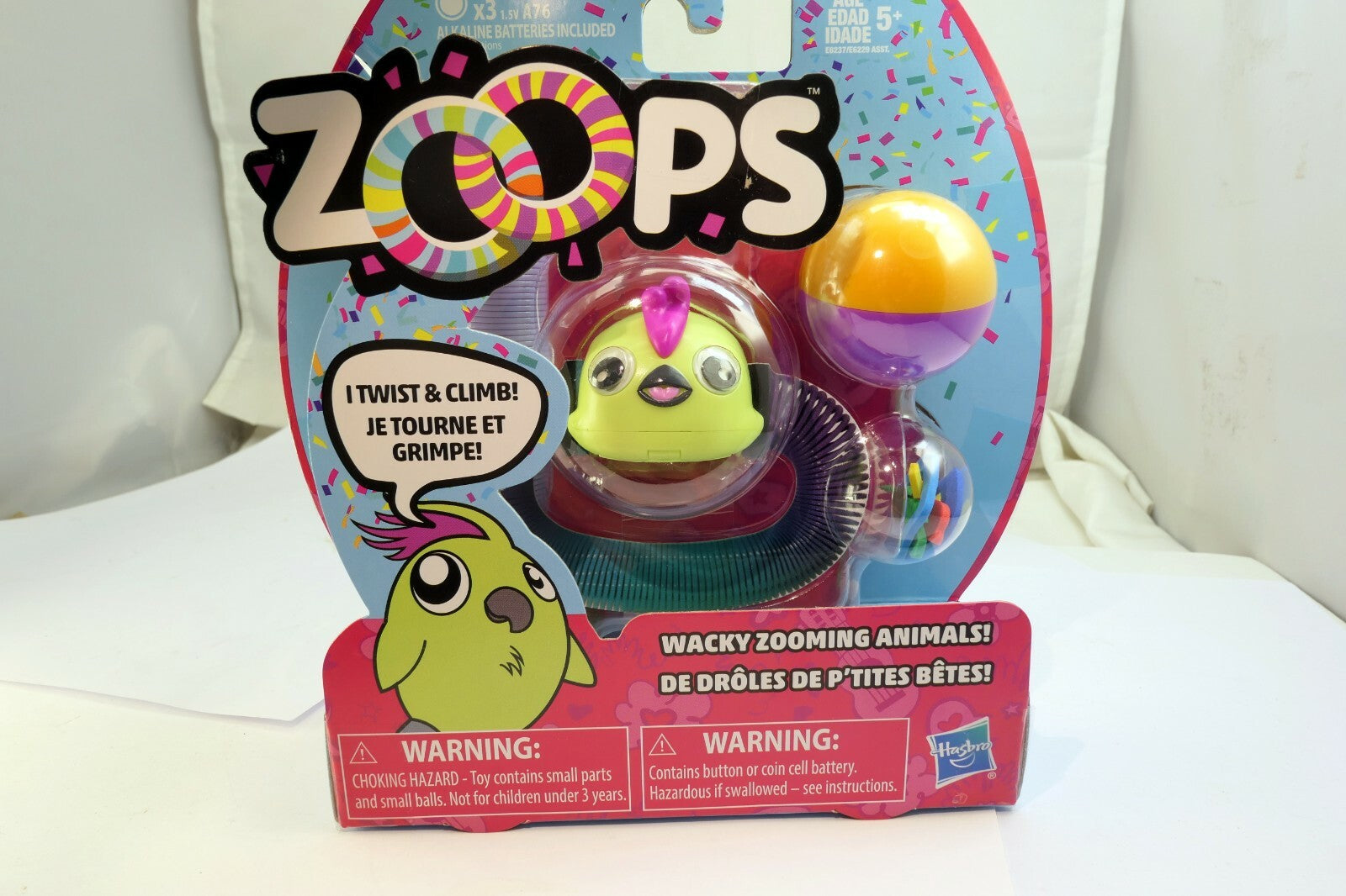 ZOOPS Hasbro Twisting Climbing Wacky Zooming Animals NEW chiken