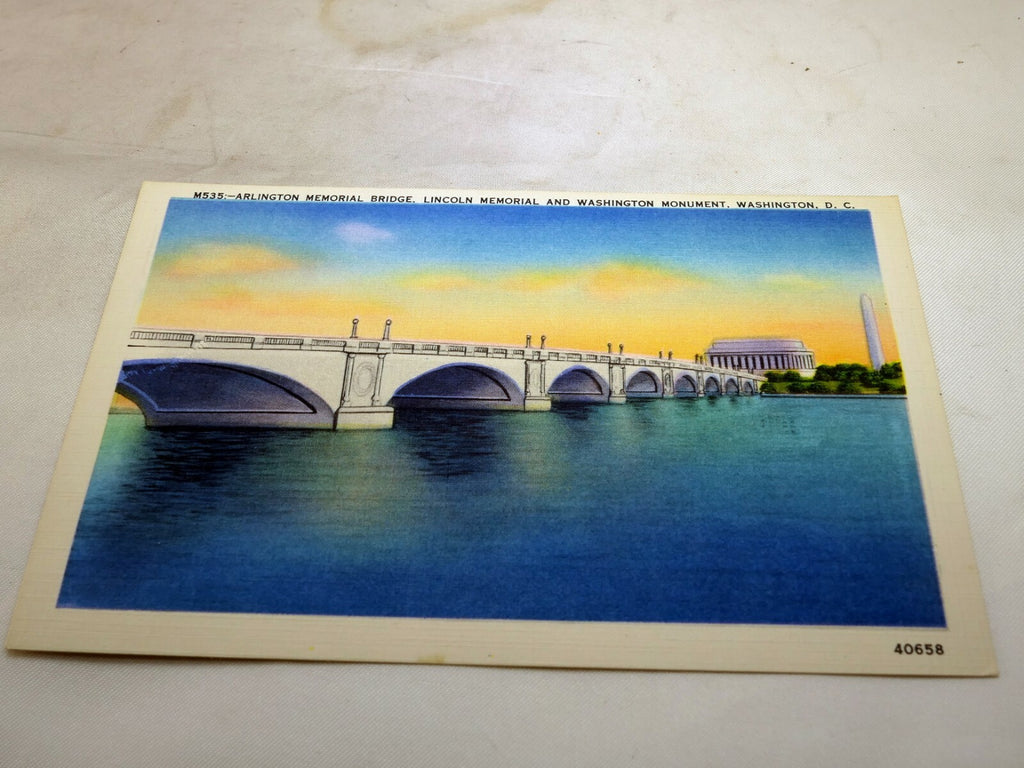 Post Card Arlington Memorial Bridge Lincoln Memorial Washington DC  Linen 1940's