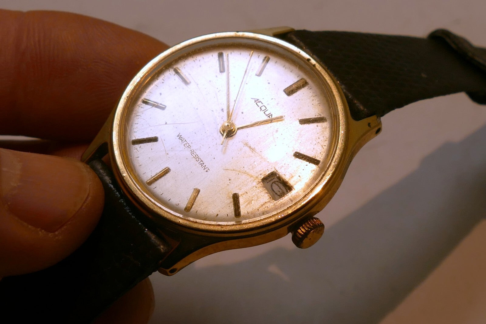 Acqua Quartz Unisex Gold Tone Watch Leather Band Water Resistant A6 - AS IS PART