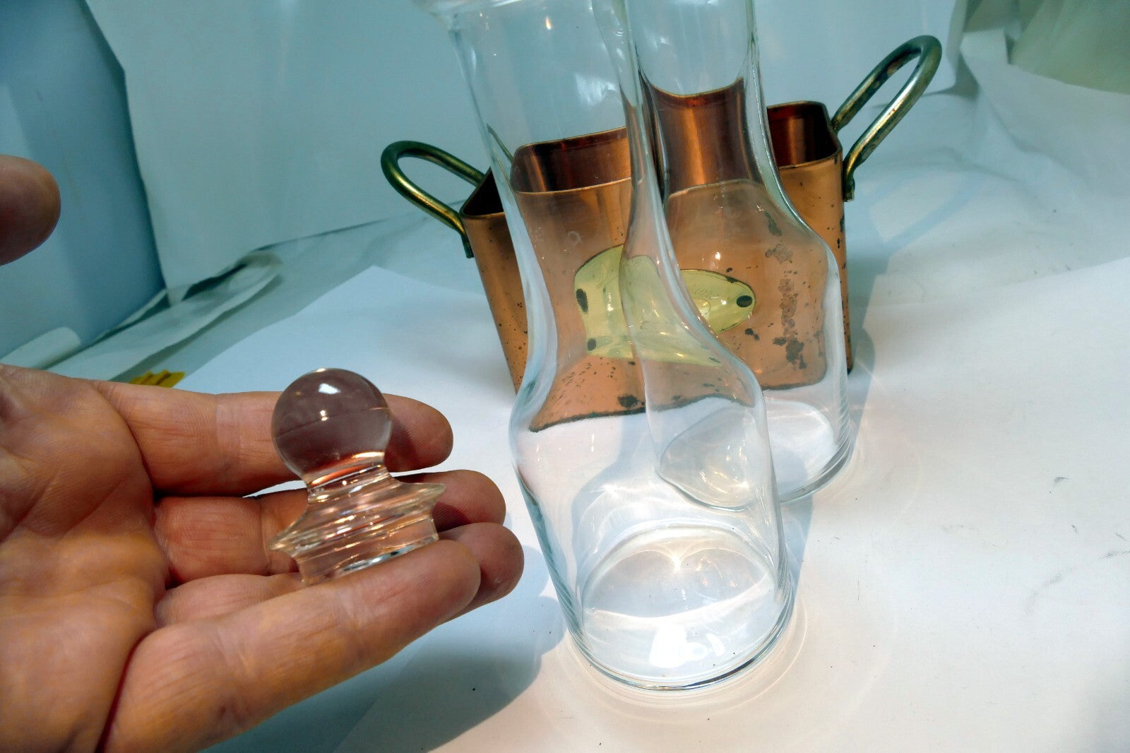 2-PC Olive Oil Vinegar cruet dispenser Set Brass Copper case holder premium