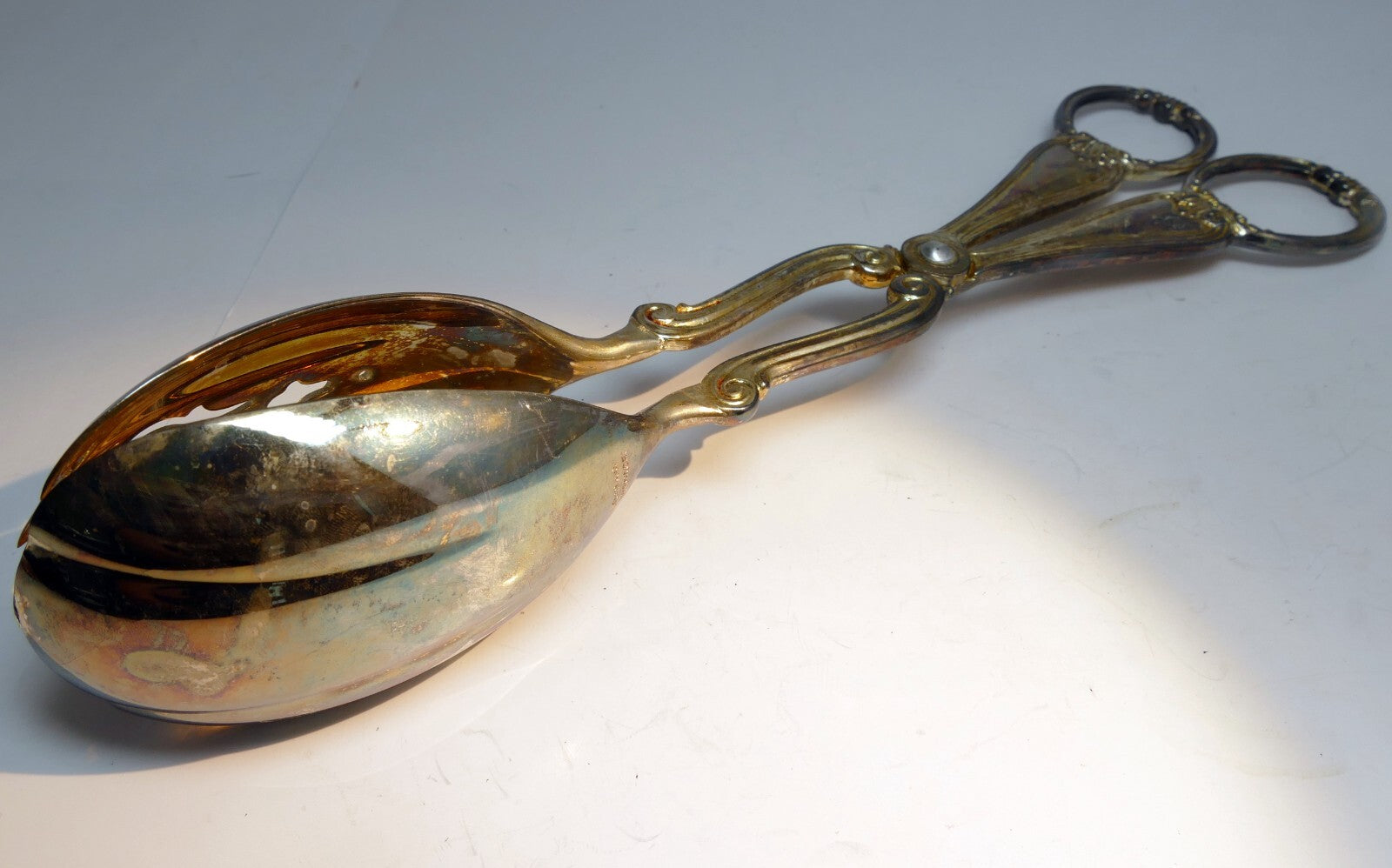 Gorham heritage silver plate tongs salad fruit server italy 10”