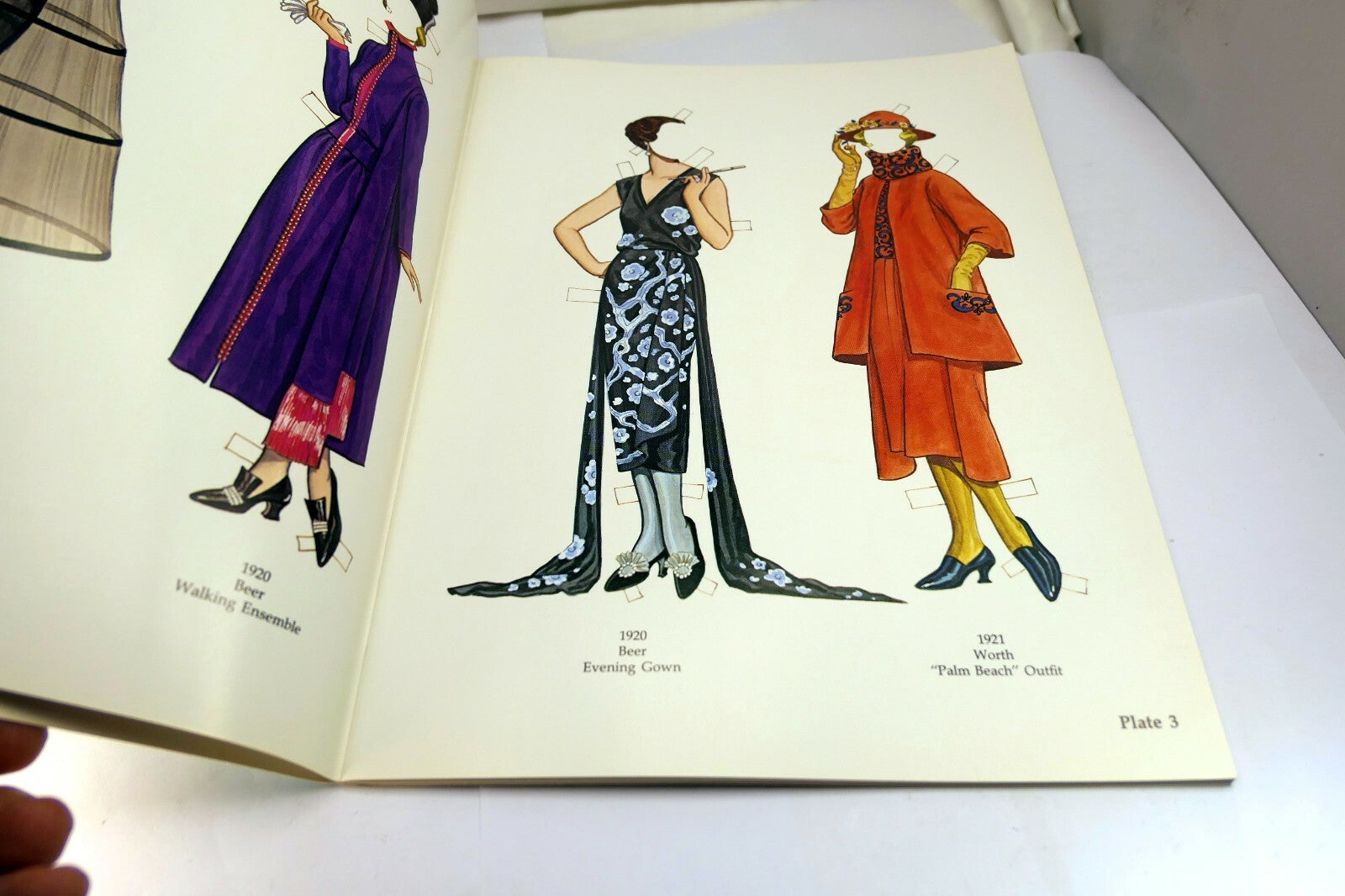 Dover Paper Dolls: Great Fashion Designs of the Twenties Paper Dolls by Tierney