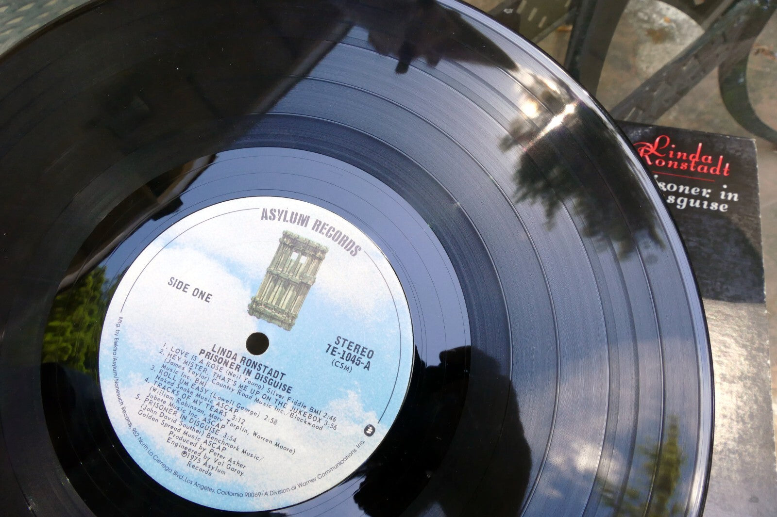 Linda Ronstadt Prisoner In Disguise Asylum Records  7E-1045 Vinyl LP   1975