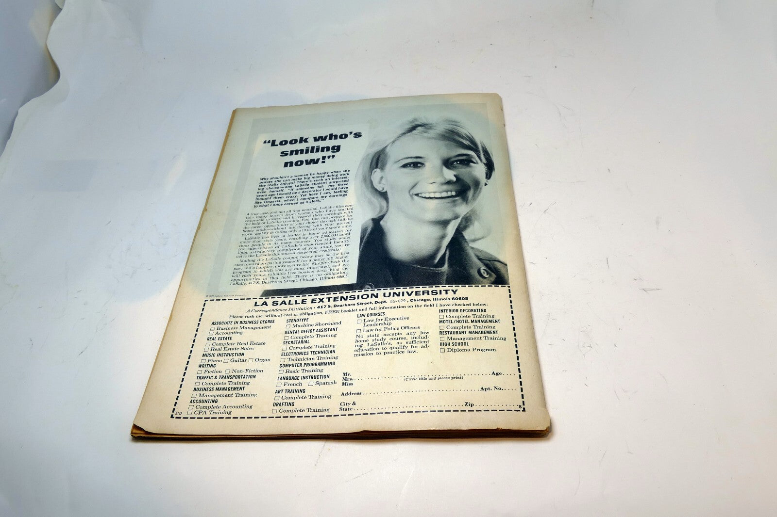 1974 August TV-MOVIES TODAY MAGAZINE ELVIS Hurt, Liz Taylor, Barbara Steals Cher