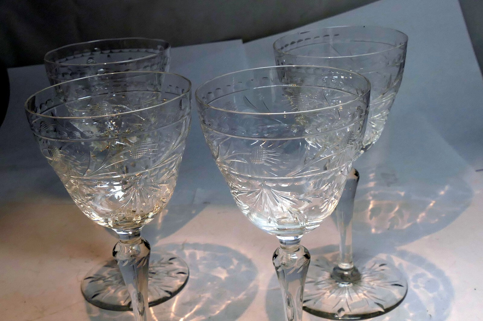 QUEEN'S Anne Lace Bohemian Wine Stem Glass Clear Cut Etched set of 4 Goblets