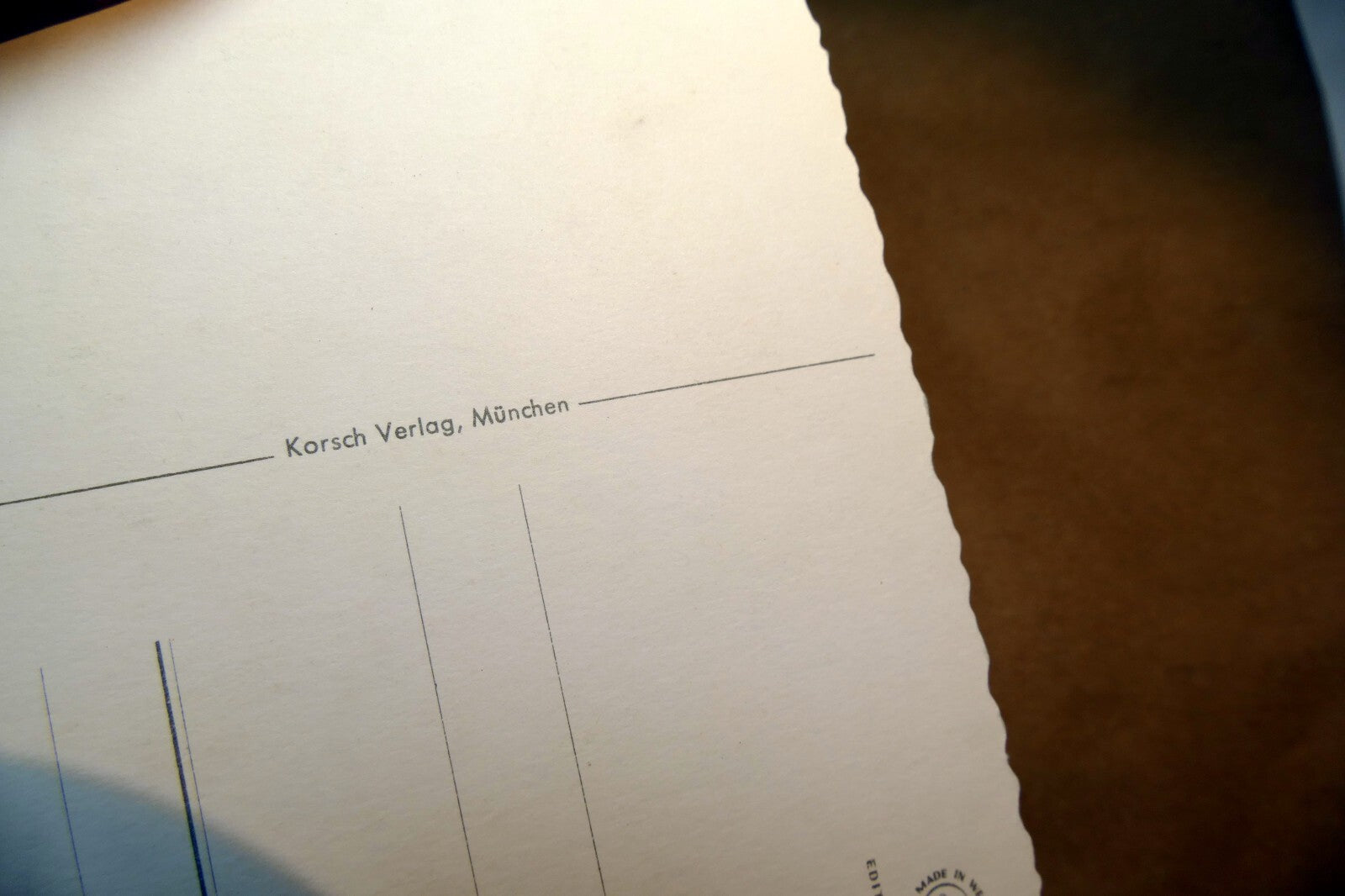 Adolf KORSCH VERLAG Postcard Munchen Girl with puppy  - Unposted Art