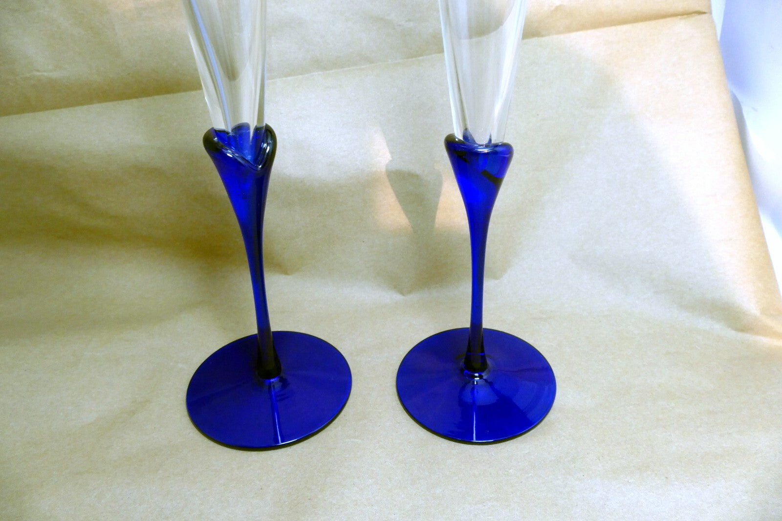 2 COLONY Glasses Flutes Wine Champagne Amaryllis Stem Cobalt Blue 11.2" tall set