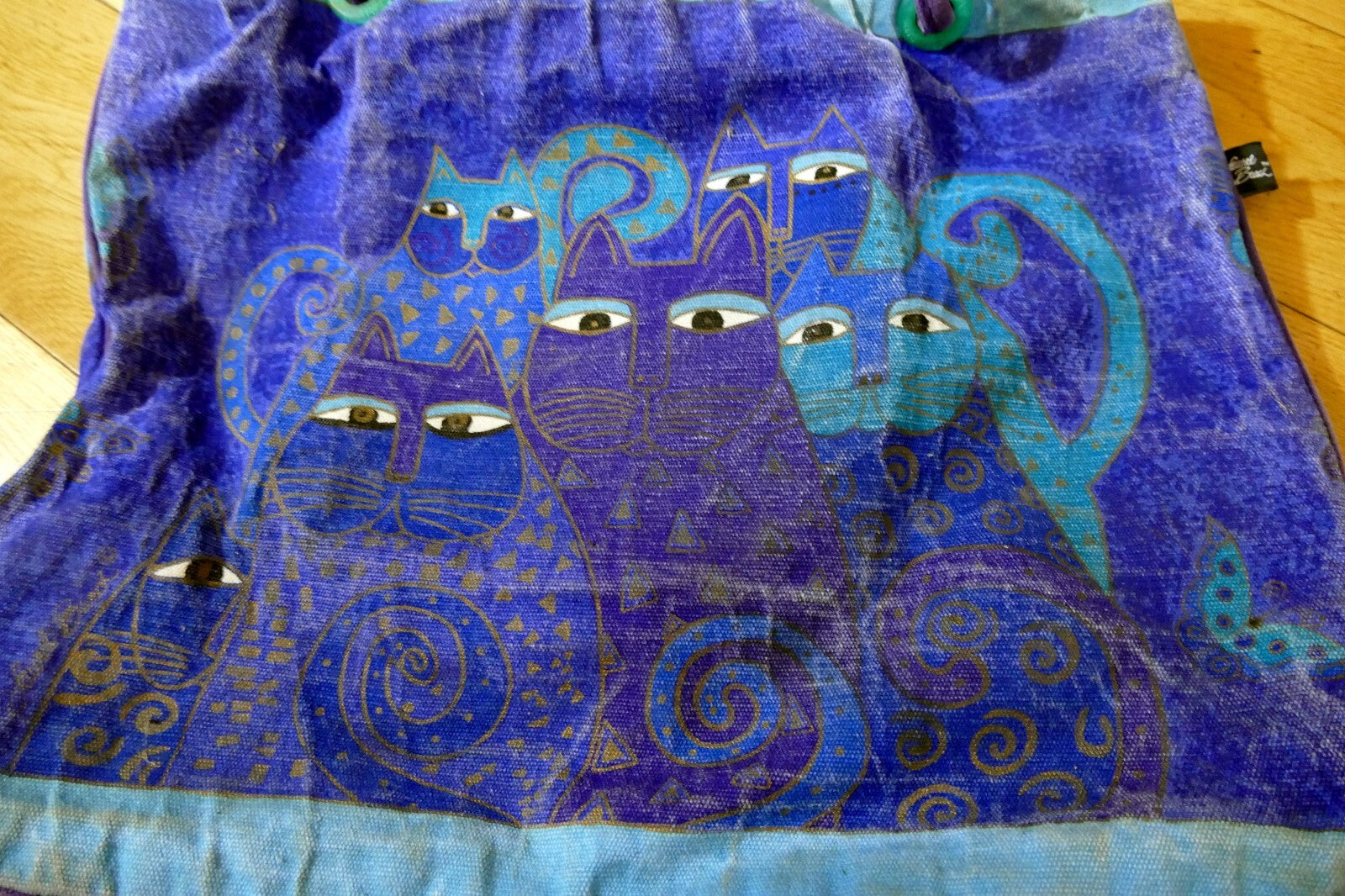 Laurel burch shoulder zipper top feline cat friend metallic blue purple handbag