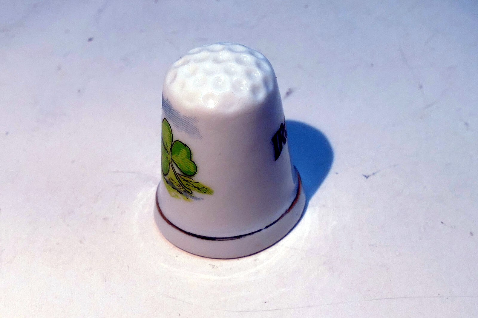 Porcelain Thimble Souvenir Ireland Shamrock  Clover