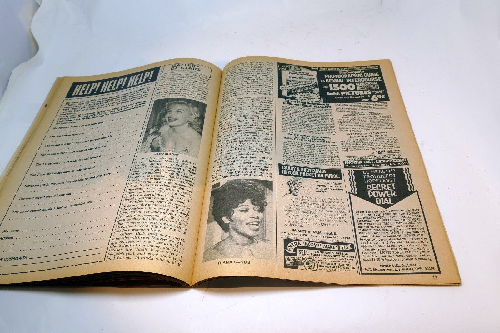 1974 August TV-MOVIES TODAY MAGAZINE ELVIS Hurt, Liz Taylor, Barbara Steals Cher