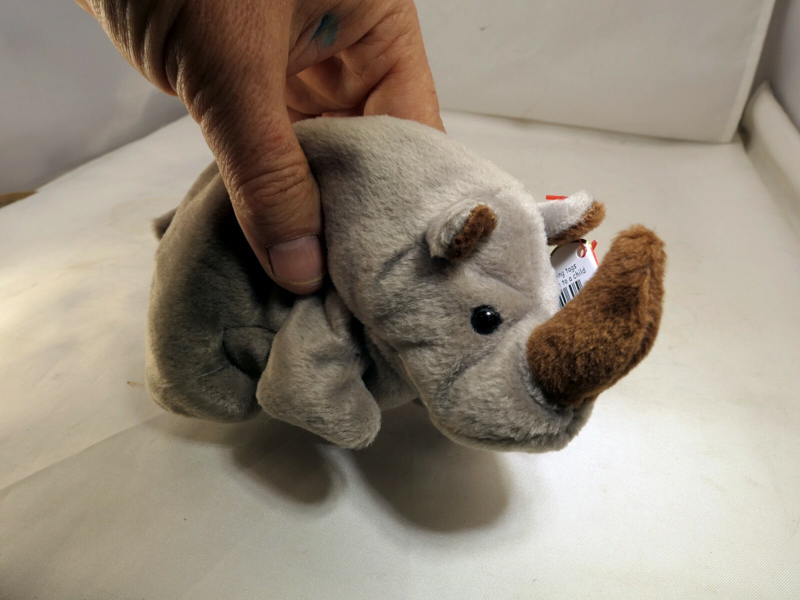 TY Beanie Baby Spike Gray Rhino Rare/Retired 1996 plush toy collection