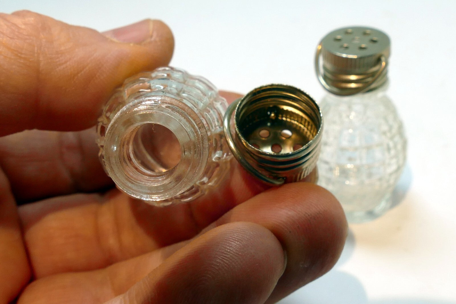 1oz set of two Clear Glass Salt & Pepper Shaker  USA