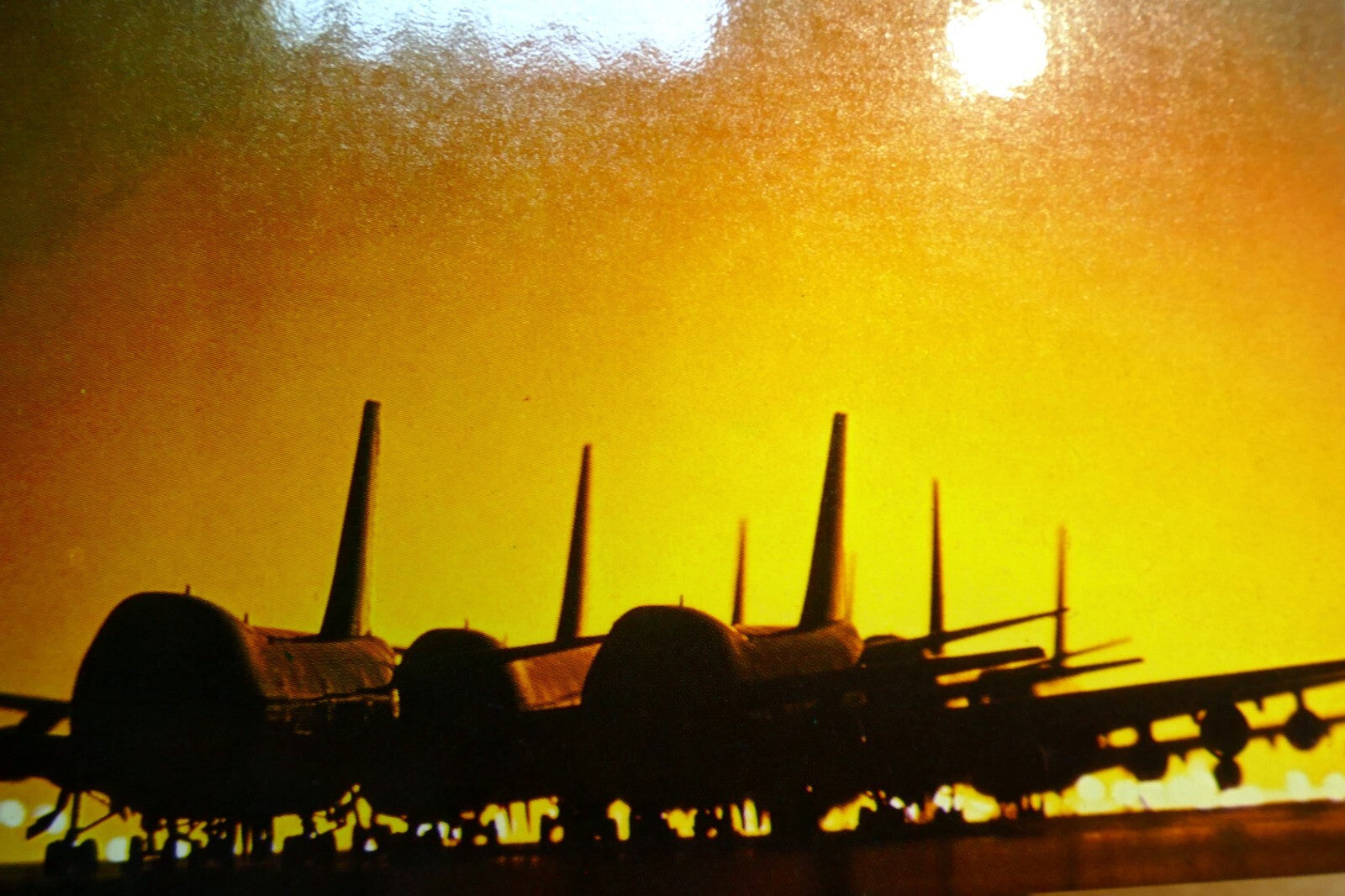 747 b boeing singapore airlines airplane blue sky postcard unposted