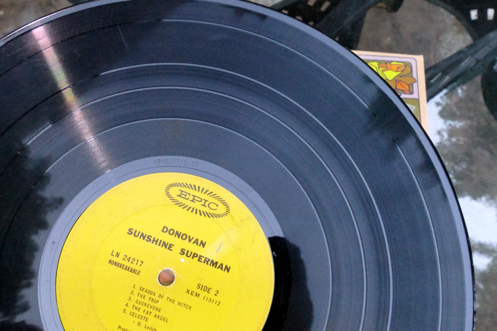 DONOVAN SUNSHIME SUPERMAN EPIC LN 24217 MONO  LP  - poor condition