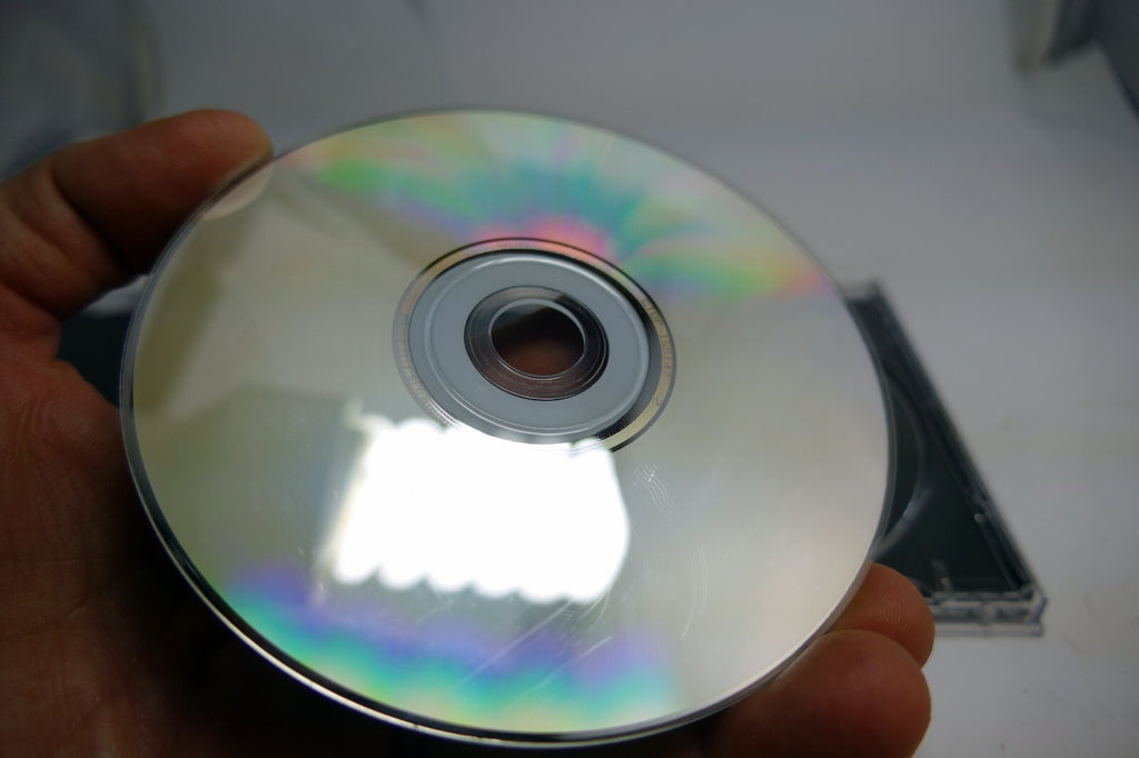 Adele 19 CD - Case with cracks