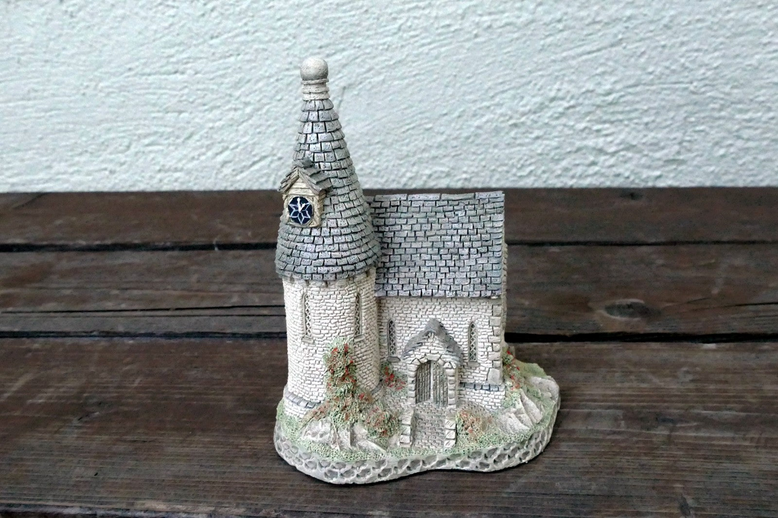 David Winter THE CHAPEL Retired  1984 Great Britain Vintage