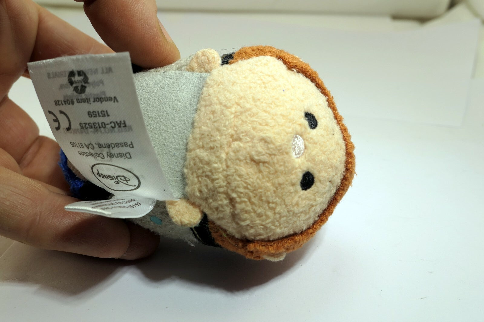 Disney Tsum Tsum Series  15159 frozen plush toy 4"