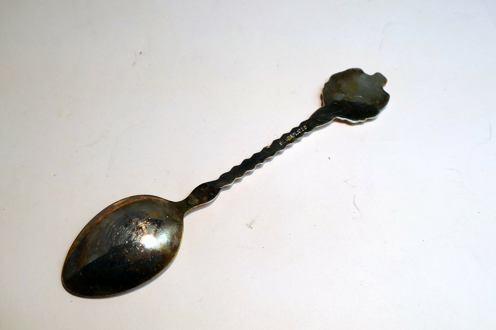 SOUVENIR TEA SPOON Ireland  vintage 4.5' long ornate Clover Silver plated